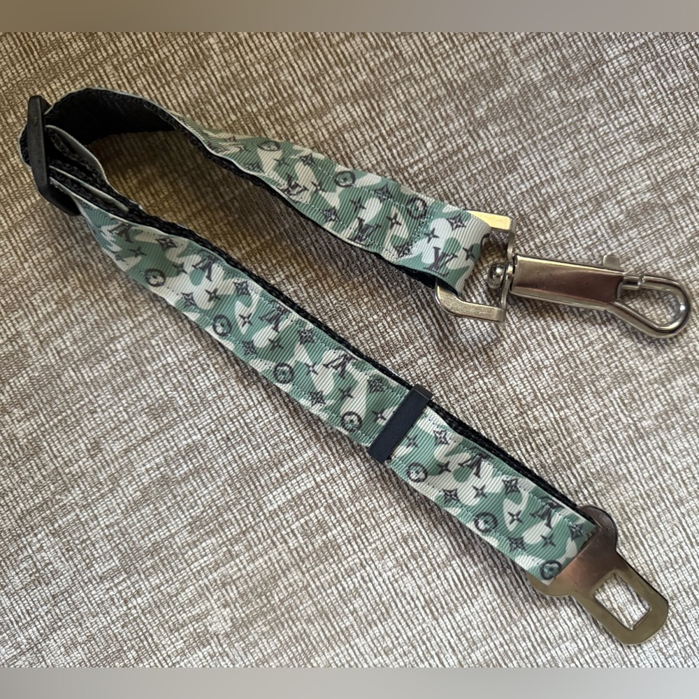 Fashion deluxe posh luxury dog collar seat belt leash lv